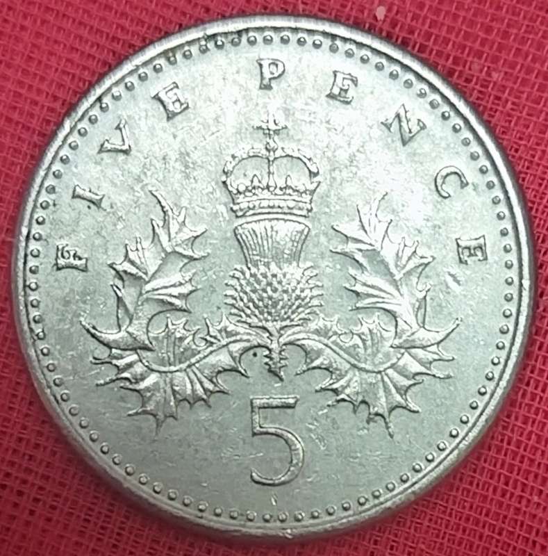1990 -   FIVE Pence Coin      United Kingdom         SUN12909*