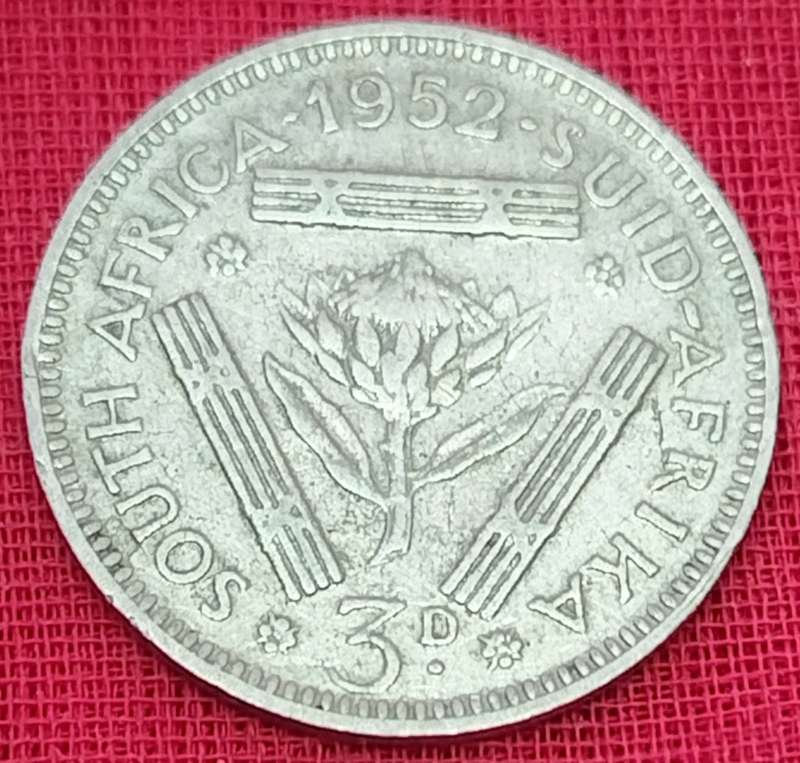 1952  Threepence Coin   SILVER                SUN12964*