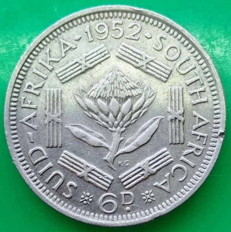 1952    6D  coin  SA        (SILVER 0.500 )       SUN13372*