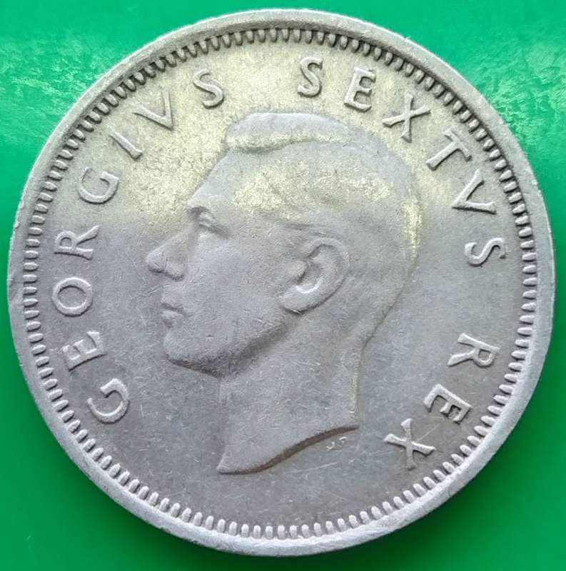 1952    6D  coin  SA        (SILVER 0.500 )       SUN13372*