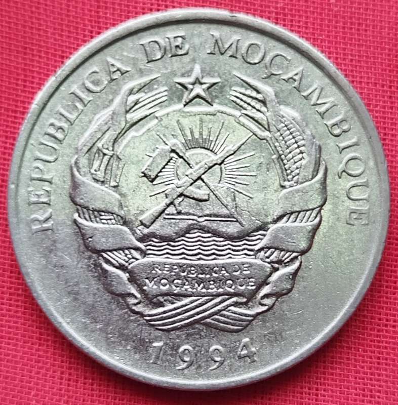 1994      500 Meticais    Mozambique          SUN13905*