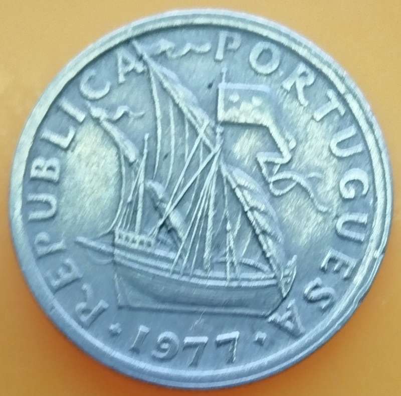1977   2.5 Escudos   Coin       Portugal        SUN14002*