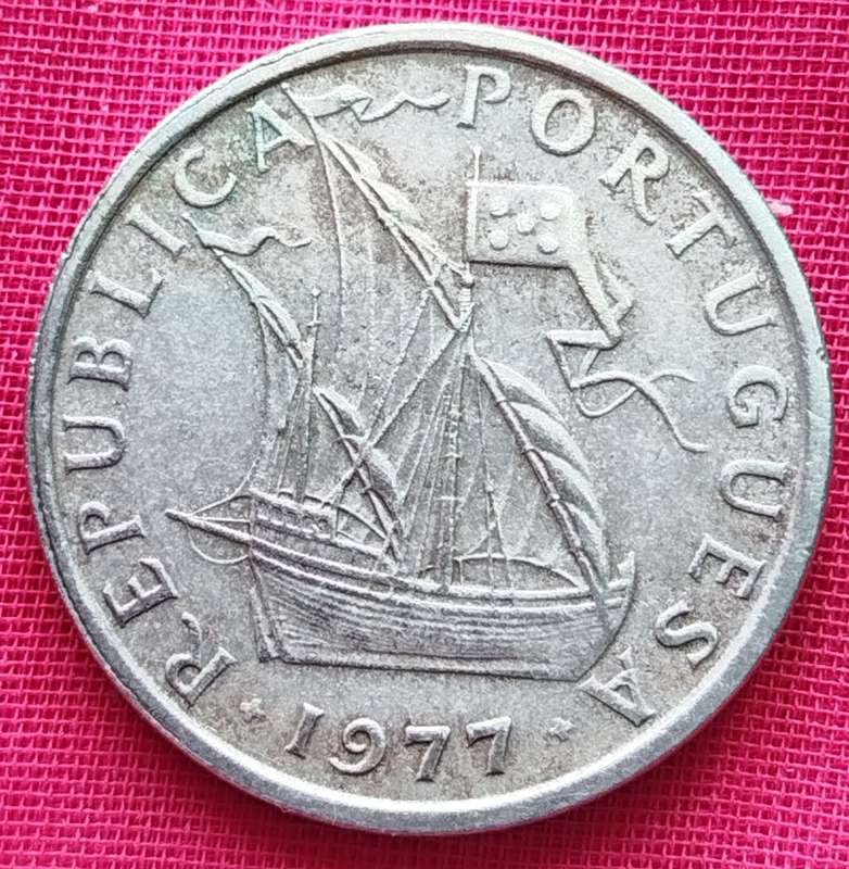 1977   5 Escudos   Coin       Portugal        SUN14030*