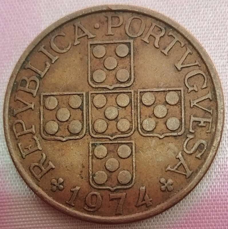 1974           1 Escudo   Coin       Portugal        SUN14113*