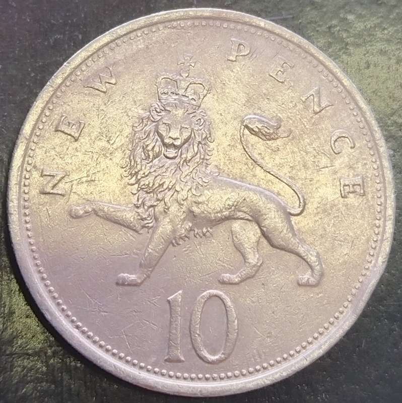 1975 -   10 NEW Pence Coin      United Kingdom         SUN14485