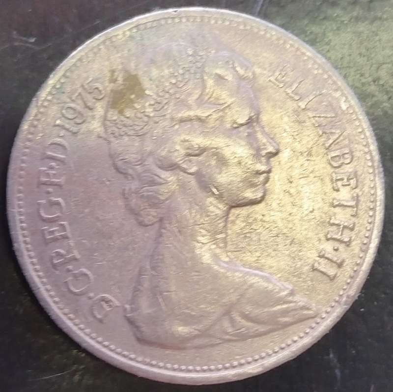 1975 -   10 NEW Pence Coin      United Kingdom         SUN14485