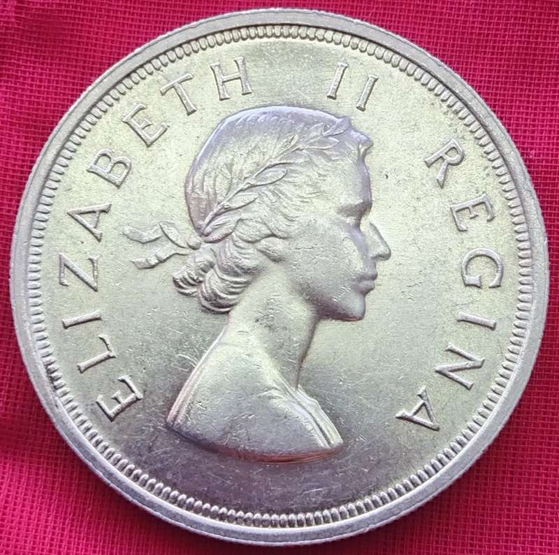 1953    5 SHILLING  COIN      (SILVER )       SUN14642