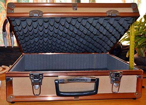 Dauphin Professional metal camera case with  padding. EXCELLENT! Last one.