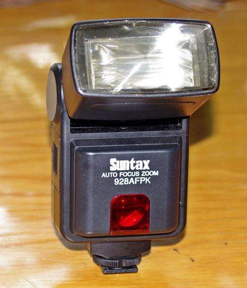 Suntax Auto Focus Zoom Flash