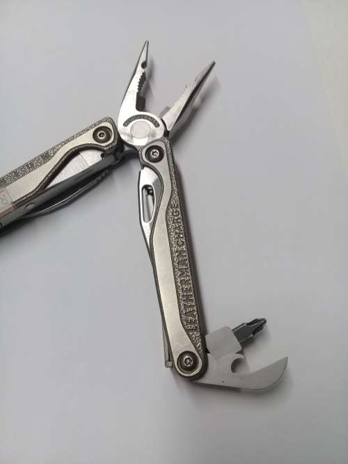 Leatherman charge