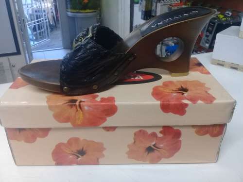 Viviana black ladies sandals