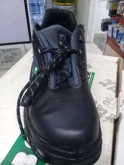 BOVA men's safety boots