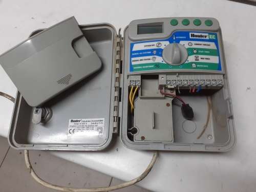 Hunter EC-601E irrigation controller