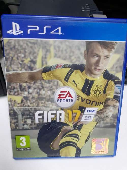 PS 4 FOOTBALL GAMES SET OF 4