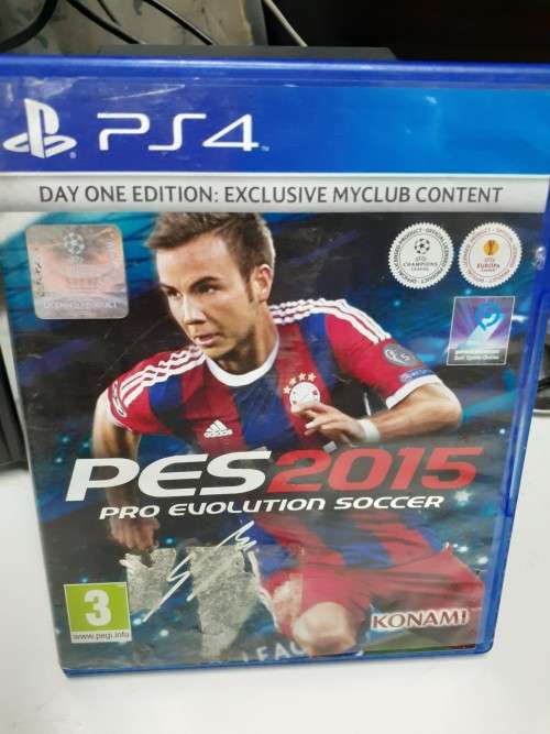 PS 4 FOOTBALL GAMES SET OF 4