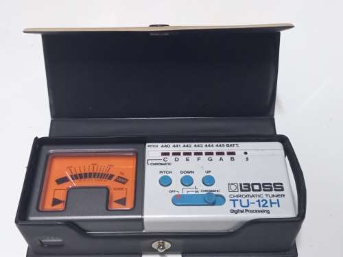 BOSS chromatic tuner TU-12H