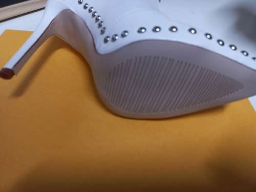 Ladies white heel boots size 7