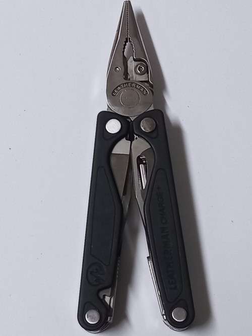 Leatherman Charge plus