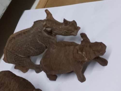 Assorted wood carvings ( Lot of 20 )