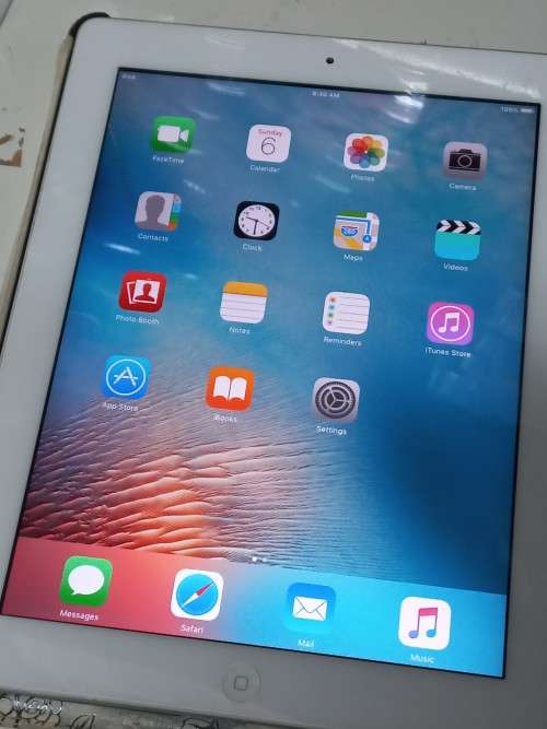 IPad  64GB White A1395