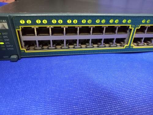 Catalyst 2950 48 port network switch
