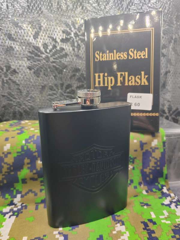 STAINLESS STEEL HIP FLASK