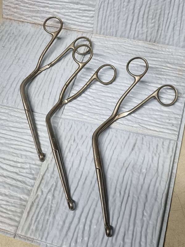 Medical related scissors ( lot of 10 )