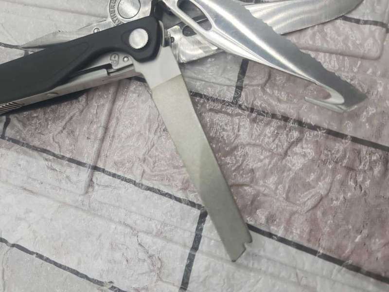Leatherman Charge +--- STYLISH DESIGN--BEST BUY Tools