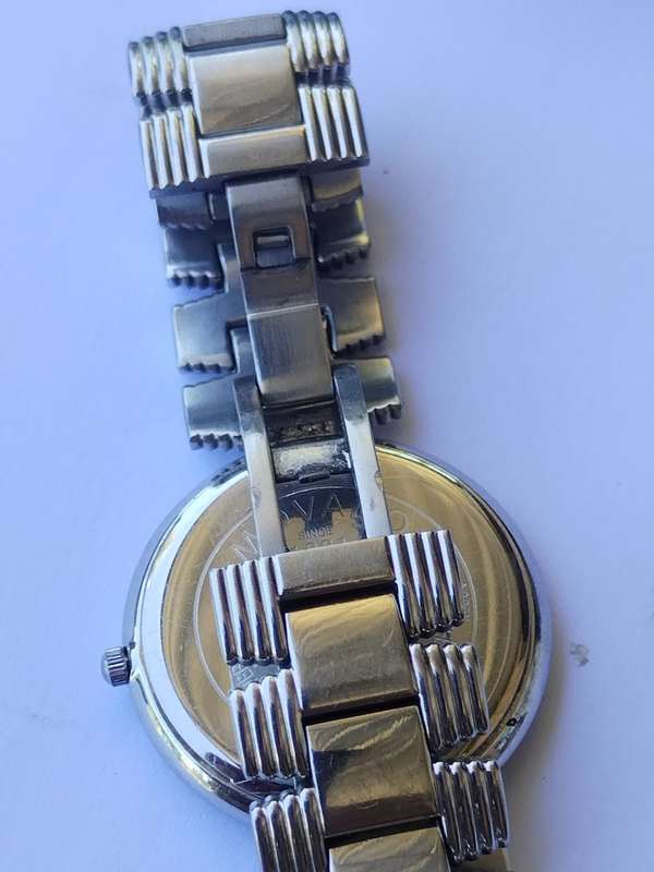 ELEGANT LADIES MOVADO WATCH