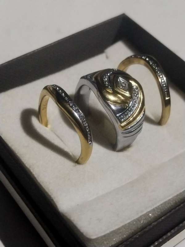 9CT WHITE AND YELLOW GOLD STERNS WEDDING SET 11 GRAMS