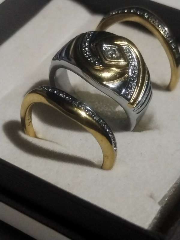9CT WHITE AND YELLOW GOLD STERNS WEDDING SET 11 GRAMS
