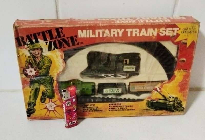 VINTAGE BATTLE ZONE ACTION TRAIN SET - BATTERY OPPERATED