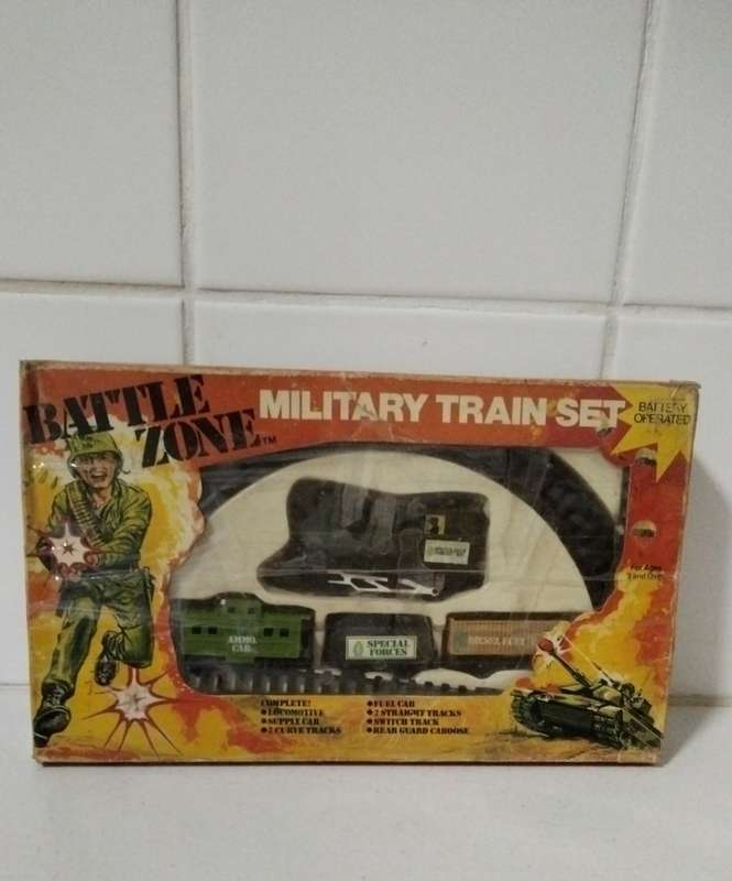 VINTAGE BATTLE ZONE ACTION TRAIN SET - BATTERY OPPERATED