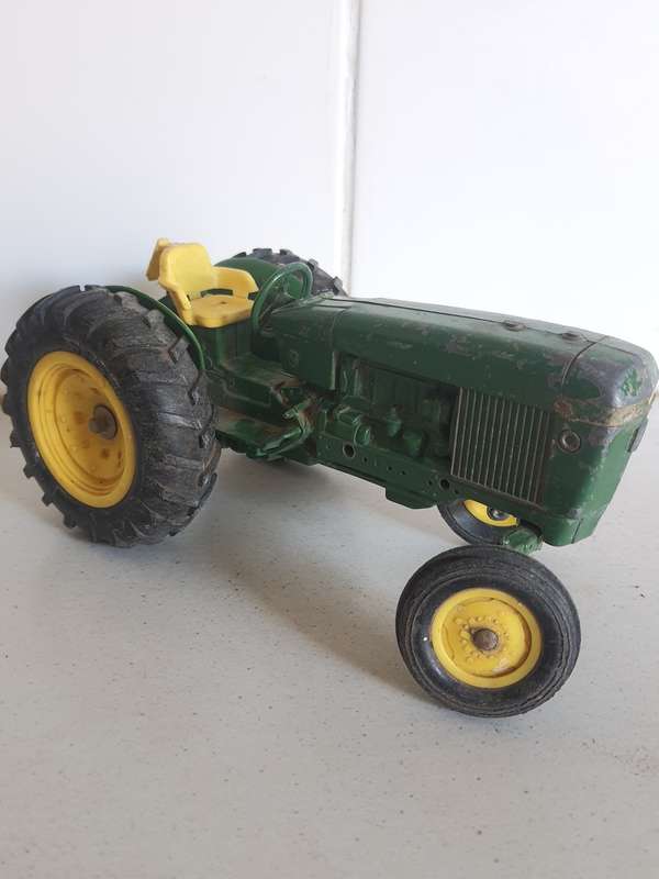 ANTIQUE SPLIT DIECAST TRACTOR AND BUNNY PIGGY-BANK !!!