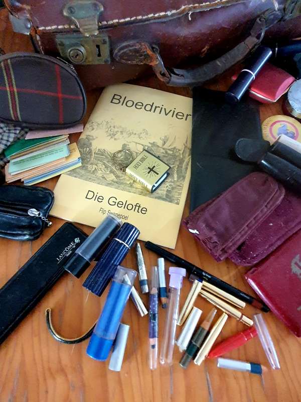HUGE COLLECTION OF OLD STUFF