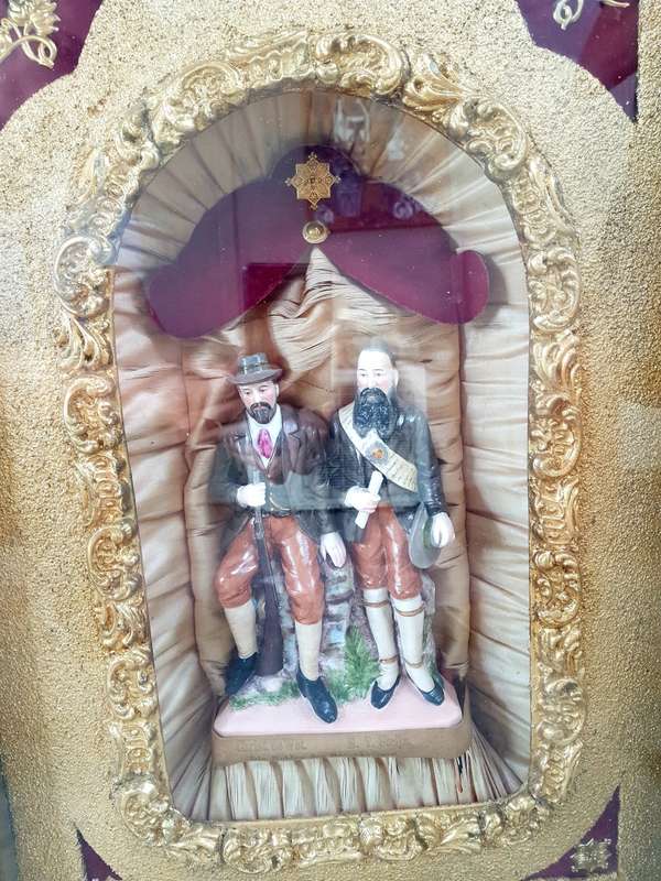 ANTIQUE WEEK #1 ANGLO BOER WAR - 3D Figurine Framed Musicbox - Genls de la Rey and botha