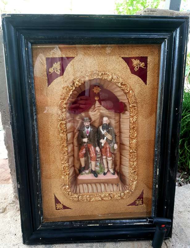 ANTIQUE WEEK #1 ANGLO BOER WAR - 3D Figurine Framed Musicbox - Genls de la Rey and botha