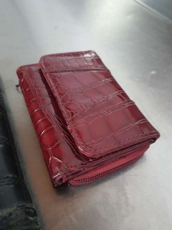 ANTIQUE WEEK #10 - X6 VINTAGE LEATHER HANDBAGS
