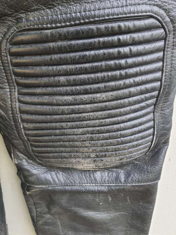 KAROO-ANTIEK #22 - ECHTES LEDER FUTTER  VINTAGE LEATHER TROUSERS
