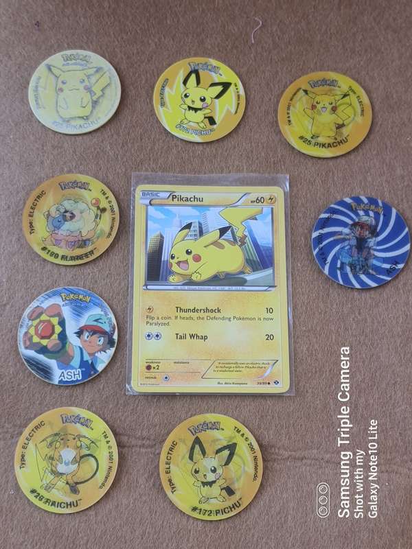 #15 PIKACHU TRADING CARD AND RARE TAZOZ