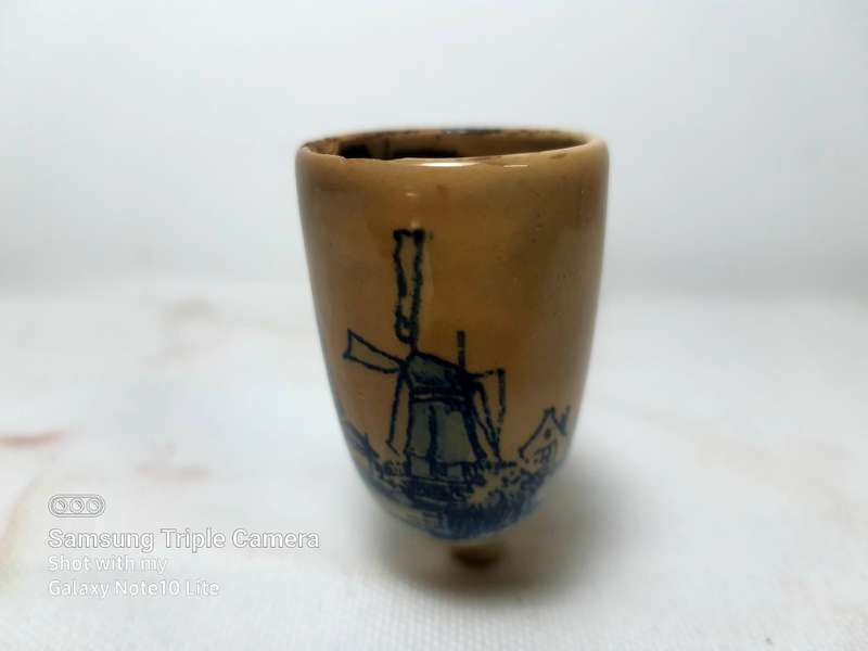 X2 VINTAGE DELFT HOLLAND SMOKING PIPE - auction ending 21:45