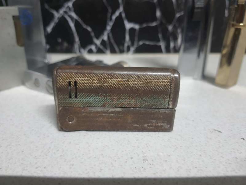 X7 VINTAGE CIGARETTE BAR&SOMKING  LIGHTERS
