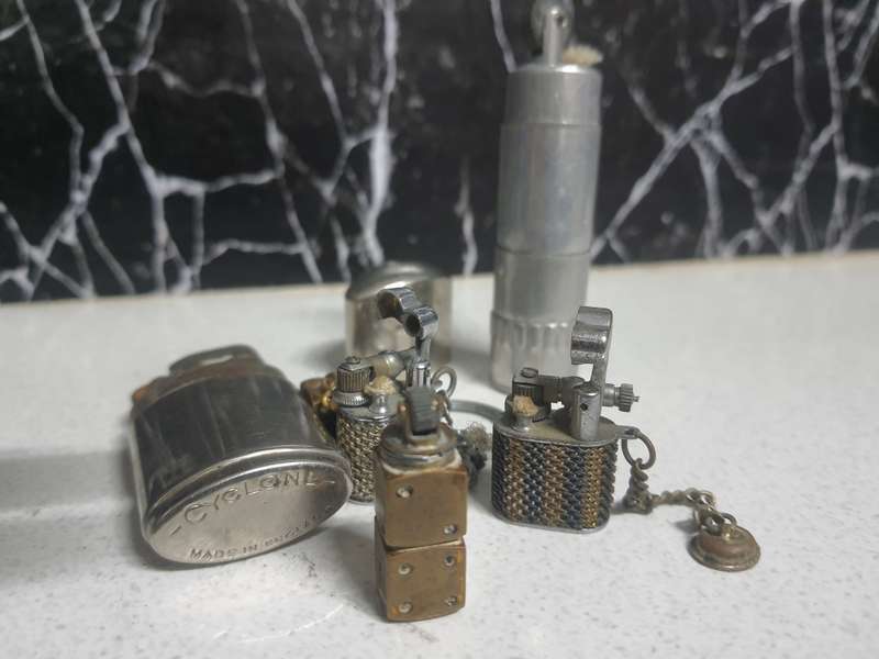 AWESOME SMALL VINTAGE AND ANTIQUE LIGHTERS