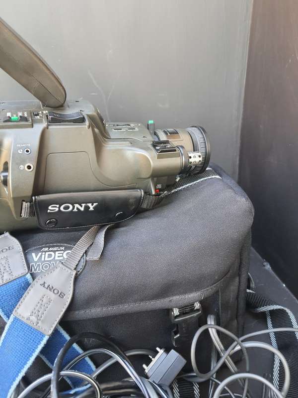 #10 ANTIQUE WEEK - KAROO ANTIEK - SONY HANDYCAM IN AWESOME CONDITION -