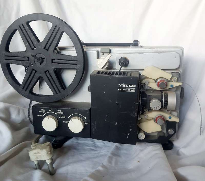 #6 mid-month auctions **vintage projector - movie era *** - go see all my all my listings.