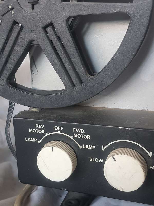 #6 mid-month auctions **vintage projector - movie era *** - go see all my all my listings.