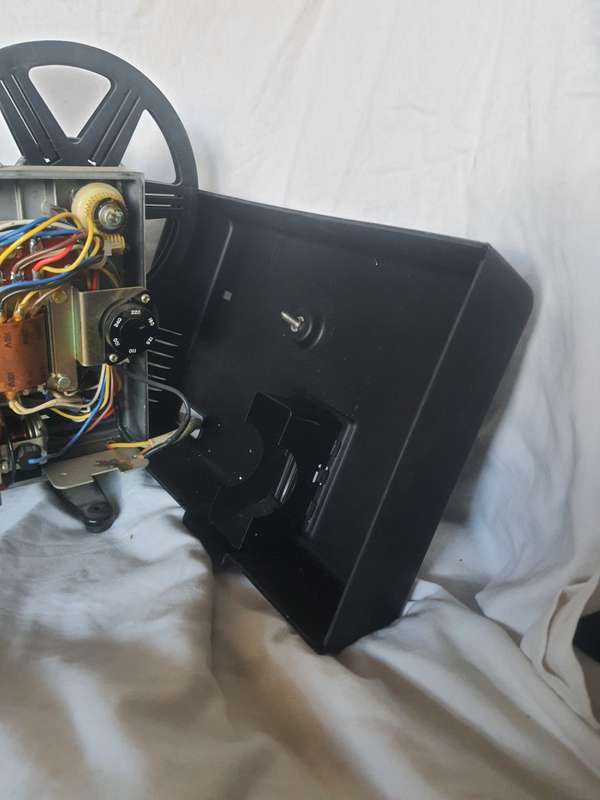 #6 mid-month auctions **vintage projector - movie era *** - go see all my all my listings.