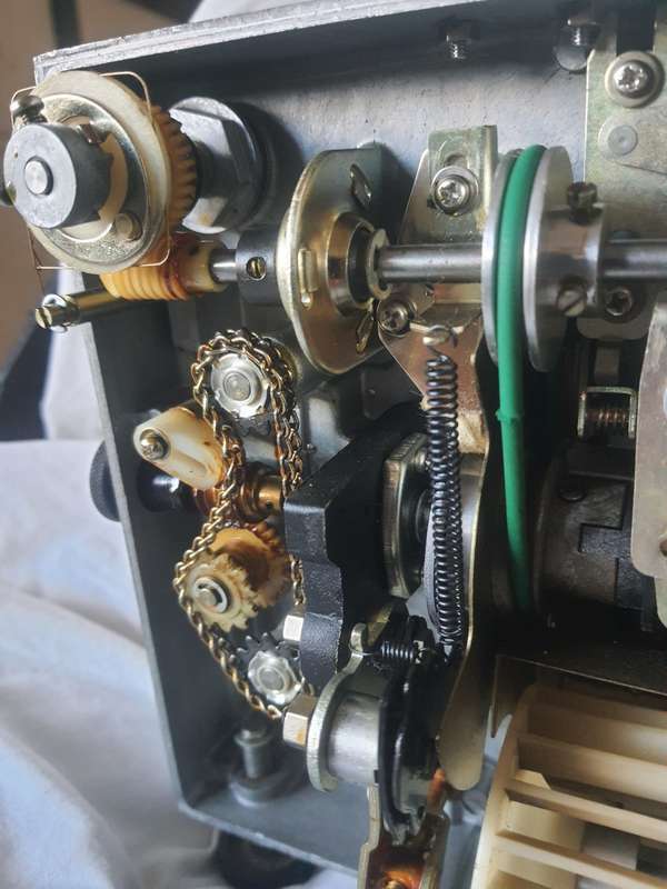 #6 mid-month auctions **vintage projector - movie era *** - go see all my all my listings.