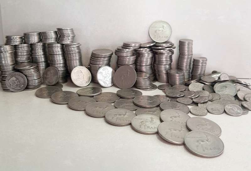 #8 mid-month auctions R1 - 5C - 10C - 20C -50C LARGE OLD ZAR COINAGE - DONT MISS A BULK BUY!