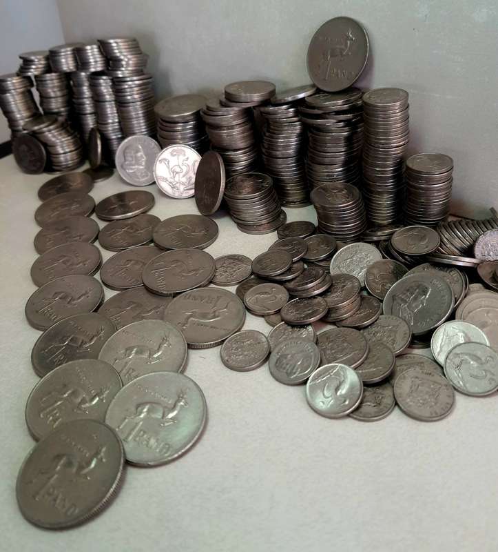 #8 mid-month auctions R1 - 5C - 10C - 20C -50C LARGE OLD ZAR COINAGE - DONT MISS A BULK BUY!
